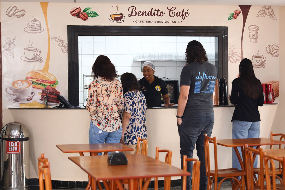 Chef Rogério Barbosa comanda novo restaurante da Assembleia Legislativa